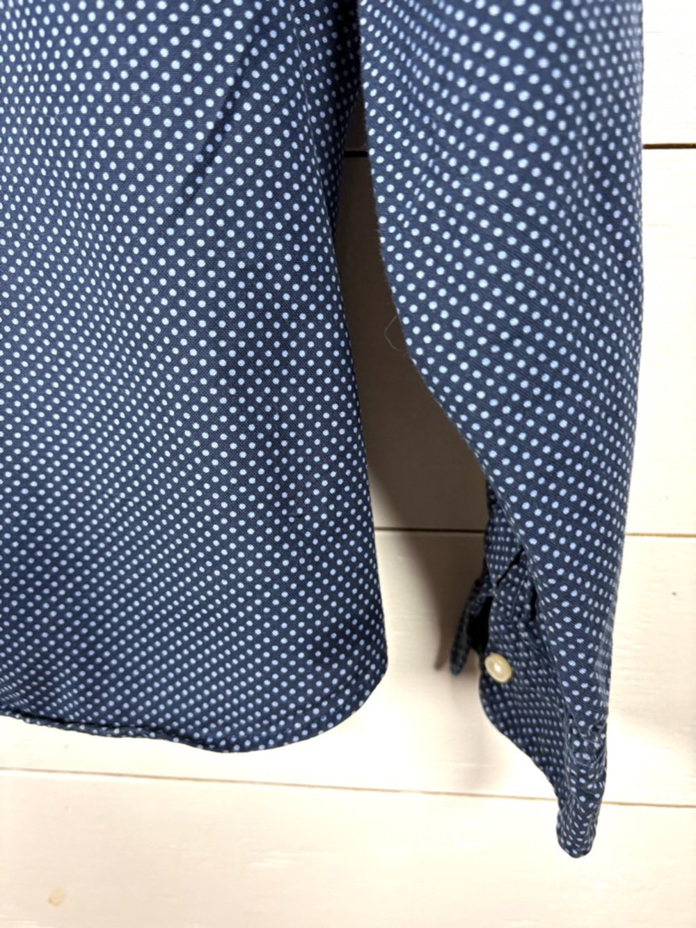 GAP Navy Polka Dot Button Down Shirt Small - Picture 3 of 7